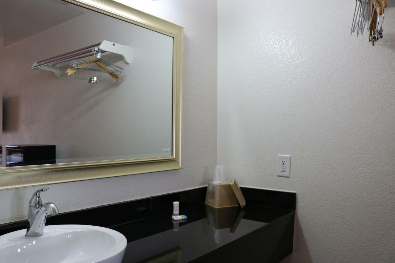 Heritage Inn & Suites El Dorado Luaran gambar
